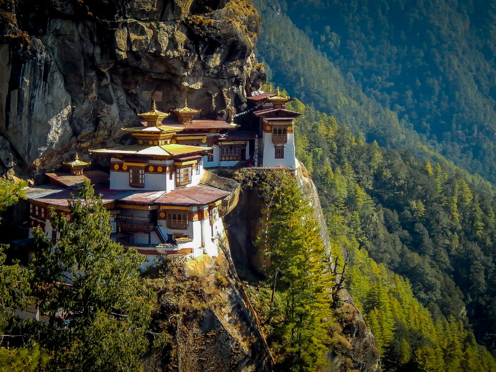Routes: Thimphu,Punakha,Paro