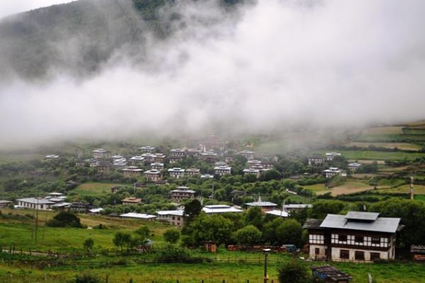 Routes: Thimphu,Punakha,Trongsa,Bumthang&Paro