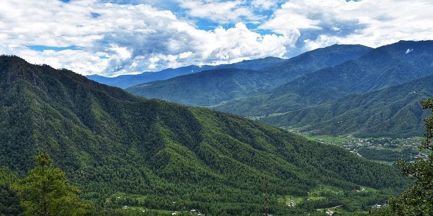 Dodena Bhutan – Scenic Mountain Valley Near Thimphu