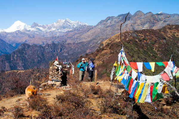 Routes: Paro → Jele Dzong → Jangchulakha → Jimilang Tsho → Simkotra Tsho → Phajoding → Thimphu